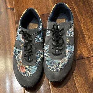 Tory Burch Floral Sneakers - Black and Blue
